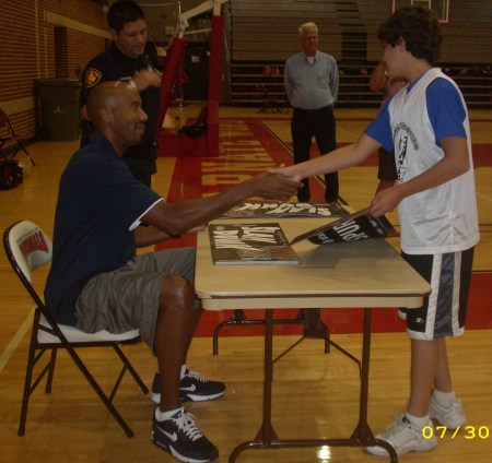 Travis meets Bruce Bowen of the Spurs