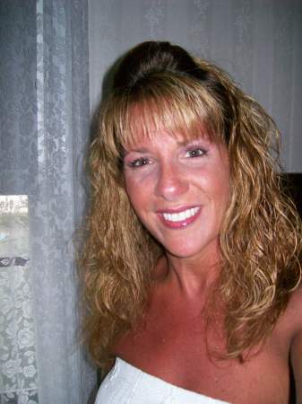 Denise Mikelis's Classmates® Profile Photo