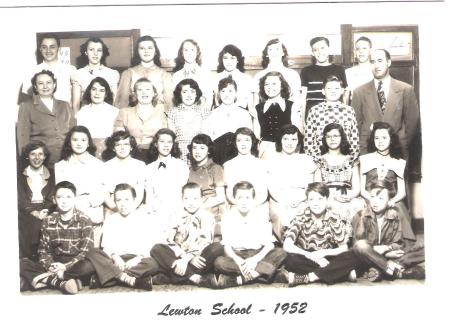 Lewton School 1952 7th-8th Grade Class