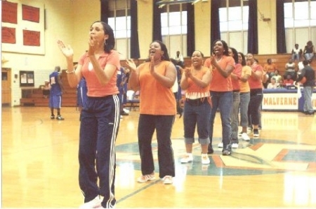 Old School Cheerleaders 2