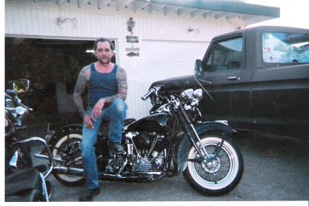 Still with the 1947 H-D, 2002 H-D on side