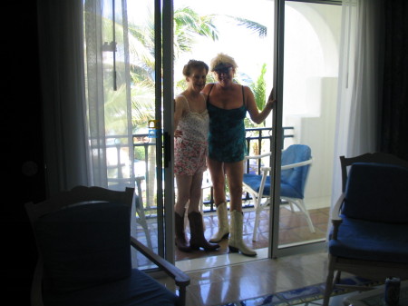 Aunt Margie and I got our Cowgirl Boots in Mexico!
