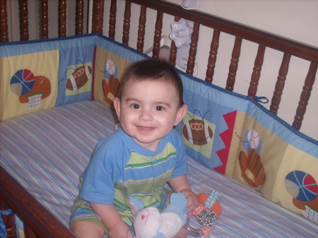 MY BABY DAMIAN AT 8 MONTHS BORN 10\19\07