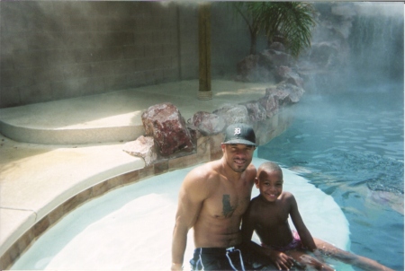 me an x by the pool