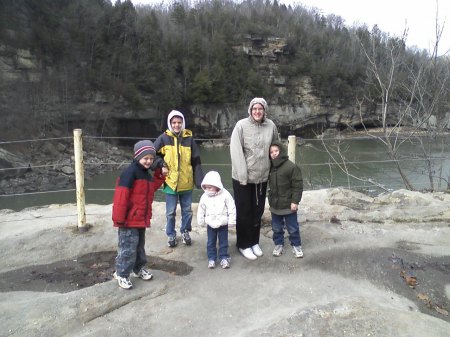 Tamy and the kids in December at Cumberland Fa