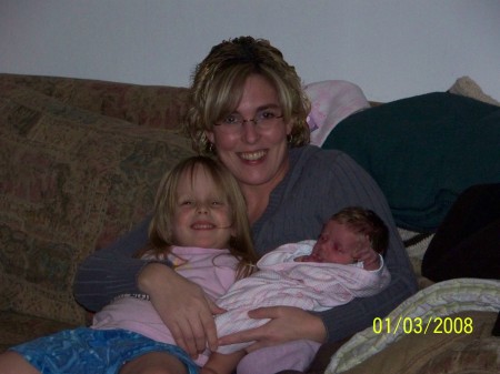 Aunt Mindy, Taylor & Emma