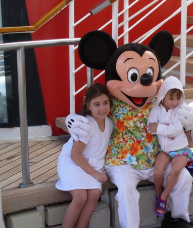 Gianna, Mickey and Isabella-Disney Cruise 4/08
