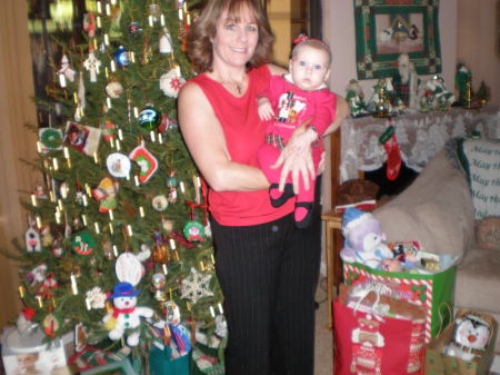 Kaitlyn and Mommy at Grandma's House