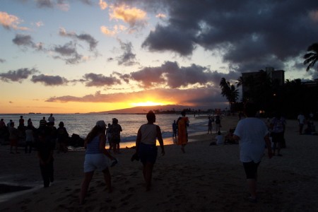 Same Hawaii sunset,same beach,stay tuned.