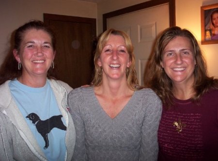 Nicki, Kelly and Me (3 sisters in Maine 11/08)