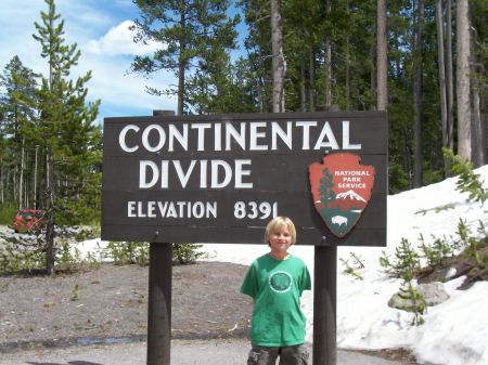 Snowball fight on the Continental Divide 2008