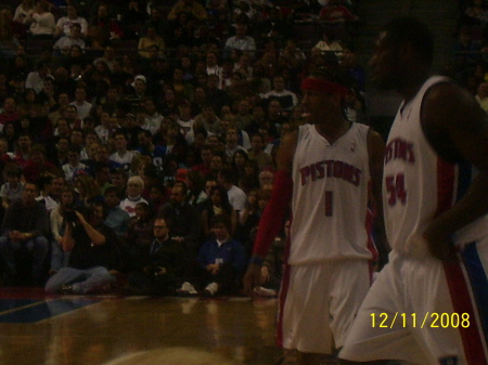 pistons december 020