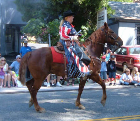 ROBIN IN ARROWHEAD PARADE 2008