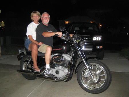 Dan & Melinda on '04 Sportster