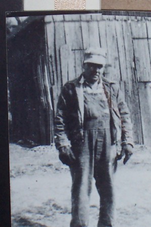 my grandfather ( howard bailey reynolds )