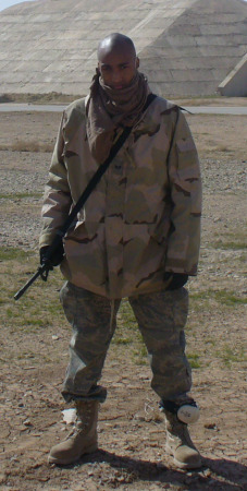 Lookin tuff in Iraq