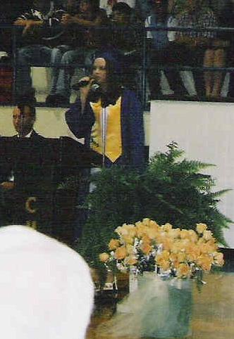 Brit singin at grad