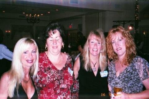 Willa Hornung, Dana Reinhardt, Lori Przewonznik, Tammy Enlow