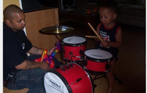 Drummer in practice at 2 yrs old