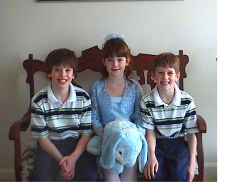 3 kids EASTER 05