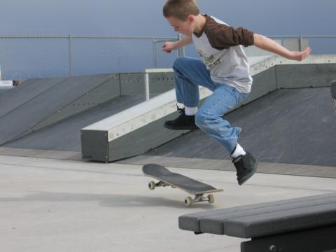 JORDIN SKATEBOARDING