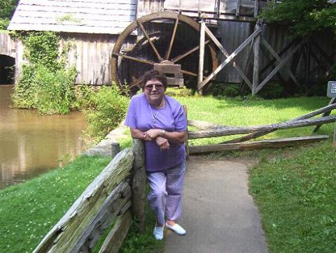 Mabry Mill Lois '05