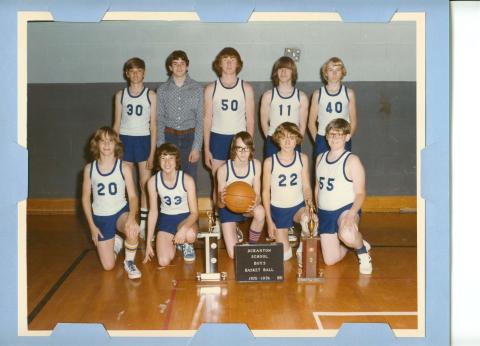 75-76 boys basketbal
