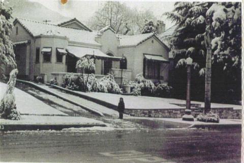 Snow at Cumberland Rd House
