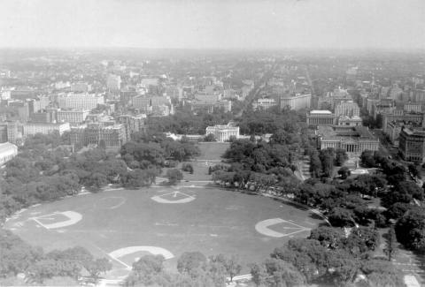 24May57 White House frm Washington Mem