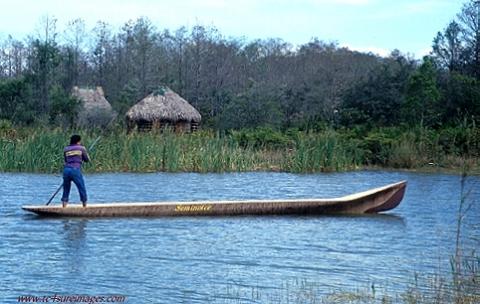 seminole_canoe