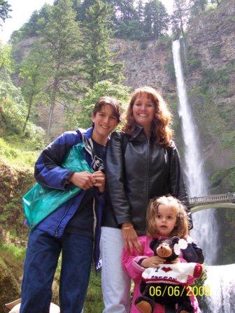 Family at Multinoma Falls in Oregon