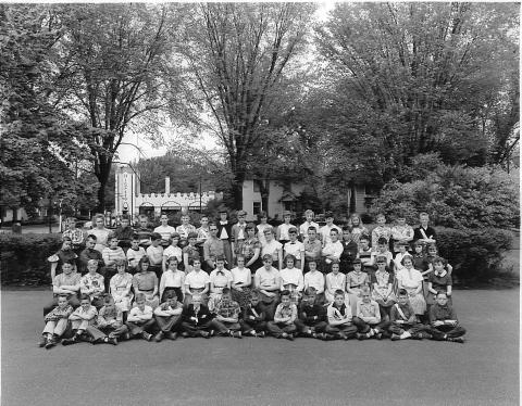 6th Grad class 1953