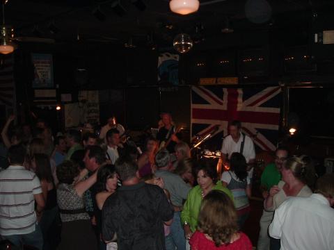 Bar Crowd 6/2/07