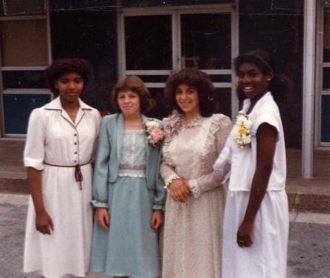 PRCS 8th Grade Grad. 1982