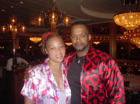 Von & Tony Tom Joyner Cruise 2005-Bed Clothes