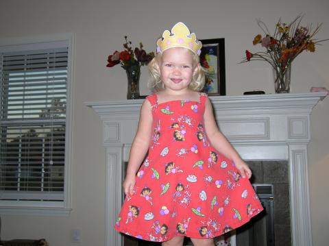 Felicity, Dora dress/Dora Mermaid crown