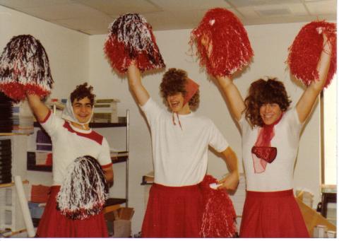 homecoming cheerleaders