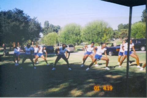 ELERY HOWARD'S CHEERLEADERS 1