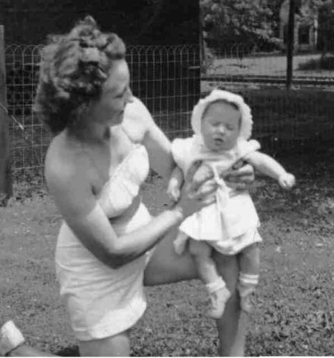 Mom/me '48