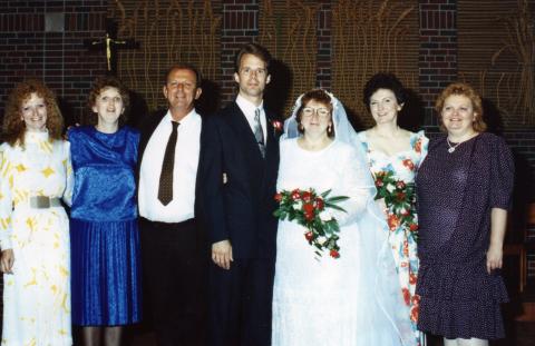 Ray Kindig with sisters 1990