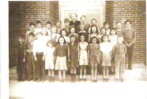 Charwood 4th Grade (1945)