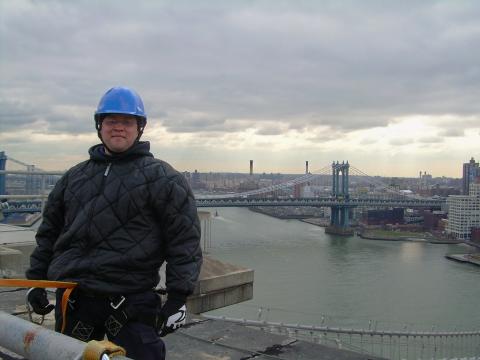 The Manhattan Bridge in the background