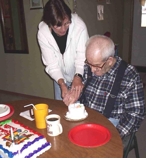 chester and pam cutting sugar free cake