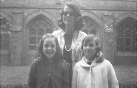 1964 Cindy V with Miss Reynolds & Patty