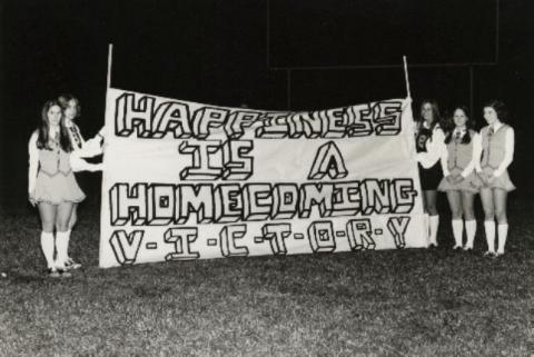 Homecoming Victory Sign