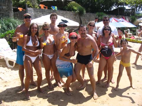 W/friends @ Praia Tartaruga (Buzios)'07