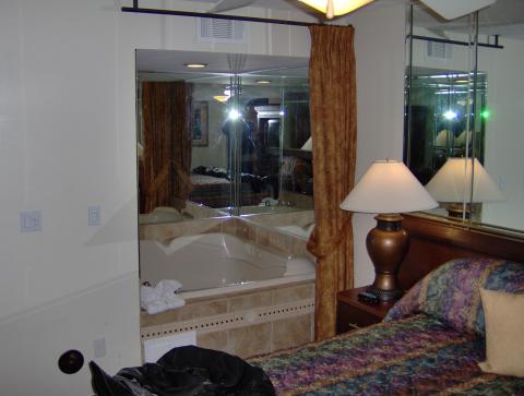 Las Vegas 2008 Bedroom/Jacuzzi