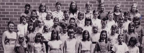 Mrs. Snyder's 5th grade 1966 class