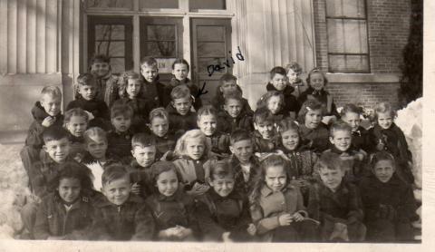 Bryant 2nd grade, 1947-48, outdoors(1)