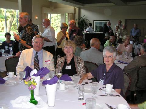 Carolyn Siler and Darlene Humphreys